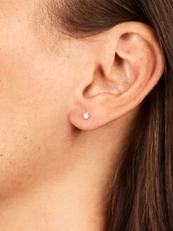 One Renaissance Earrings -Tudor Jewelry Sales 10OR0095 wempe 06