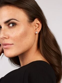 Crown Ear Studs -Tudor Jewelry Sales 10OR0757 wempe 05