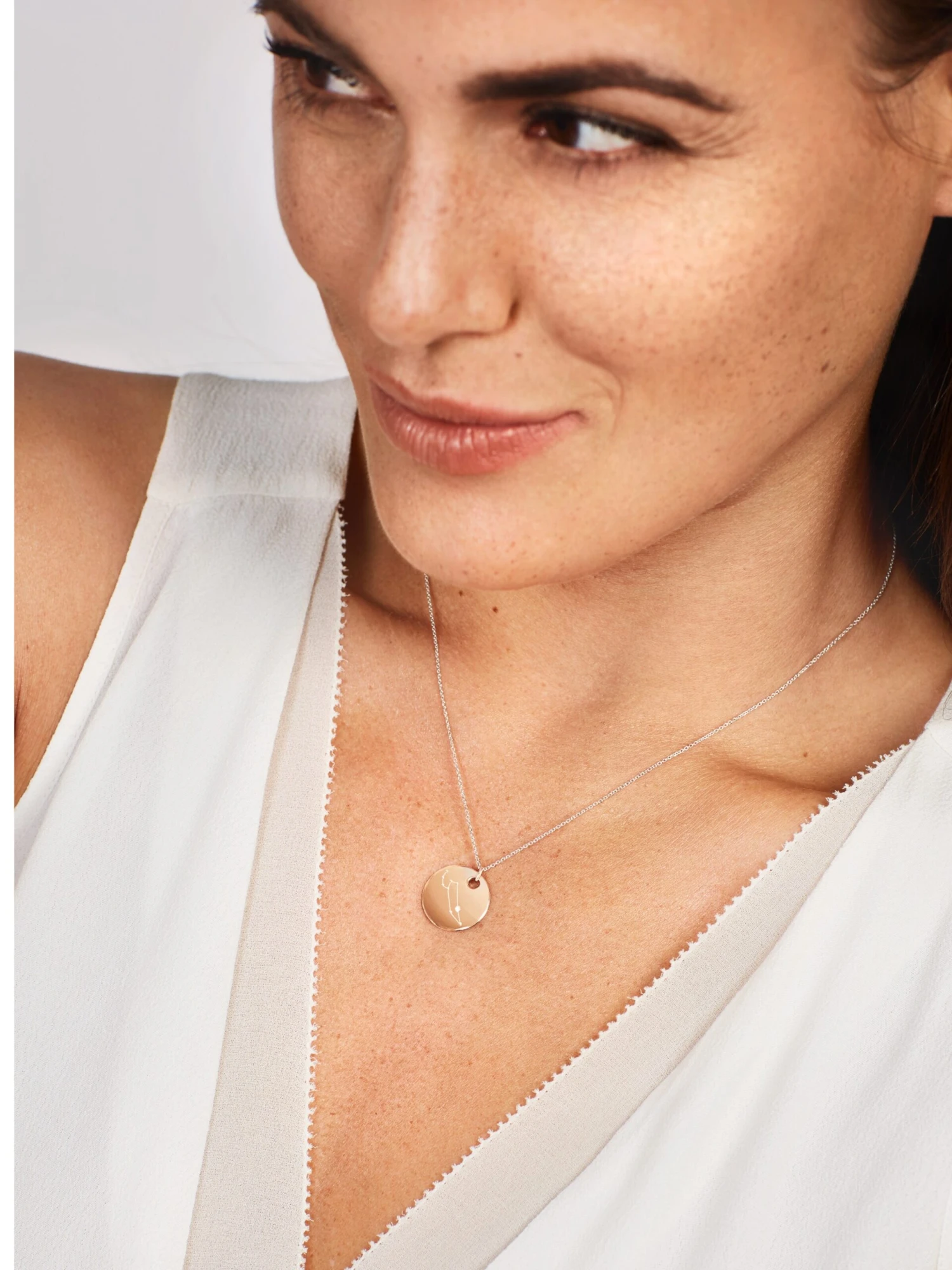 Lucky Constellation Pendant Leo 4 Lucky Constellation Pendant Leo - Image 2