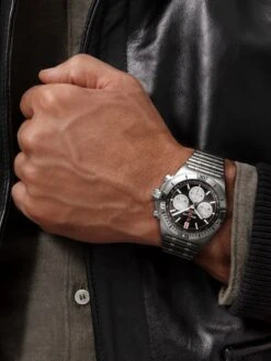 Chronomat B01 42 -Tudor Jewelry Sales AB0134101B1A1 BL300129 wempe 05