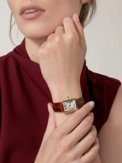 Tank Louis Cartier - Small Model -Tudor Jewelry Sales W1529856 CA180008 wempe 05